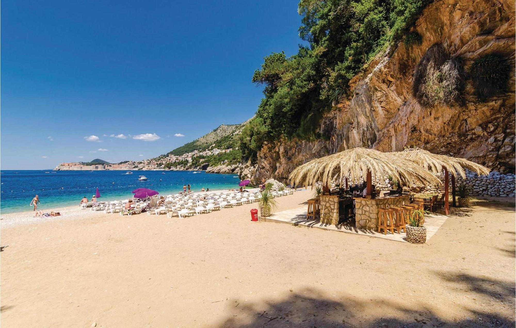 Nice Apartment In Dubrovnik With Kitchenette エクステリア 写真